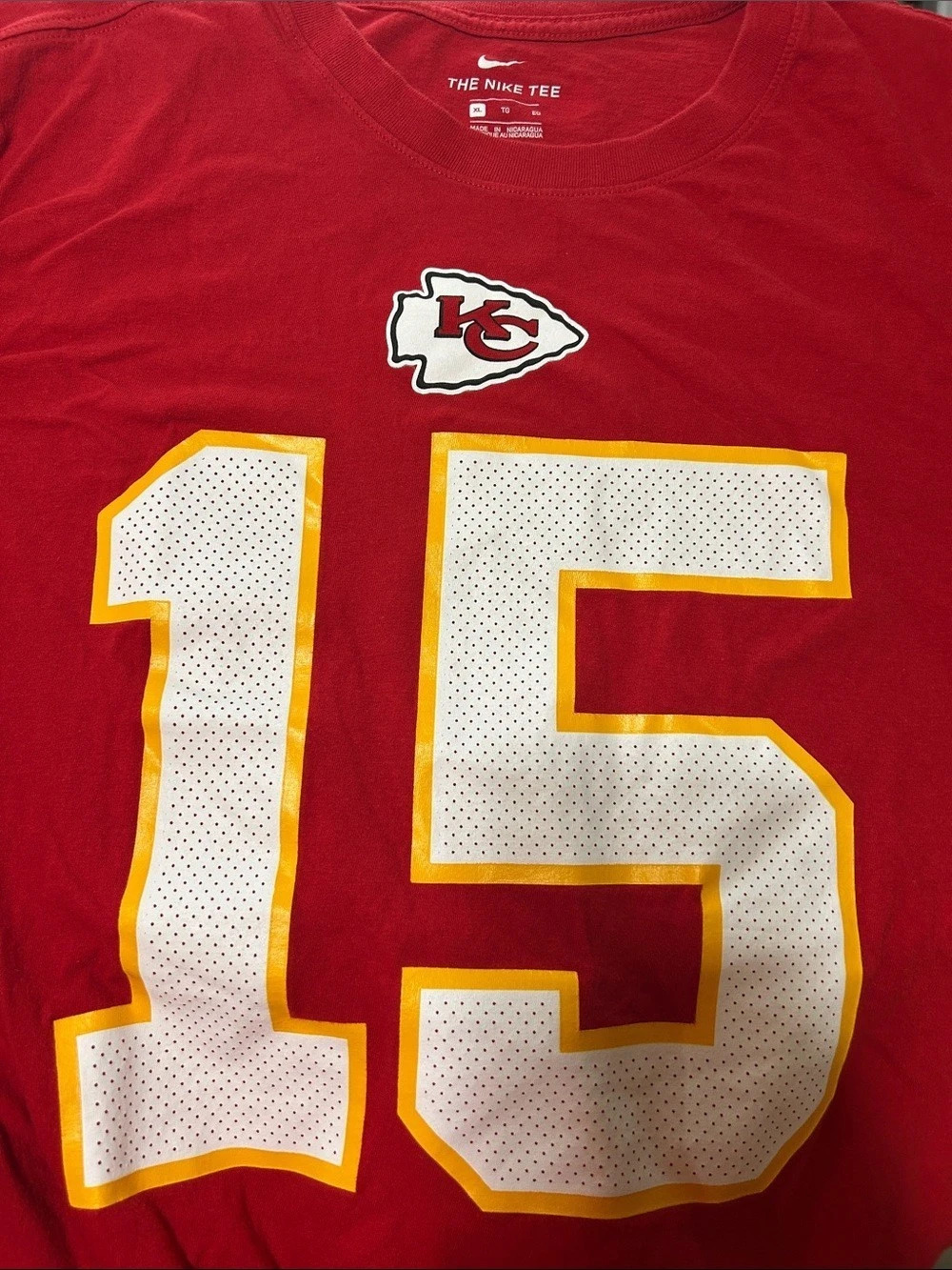 Nike Patrick Mahomes #15 Football Jersey Red XL Like New